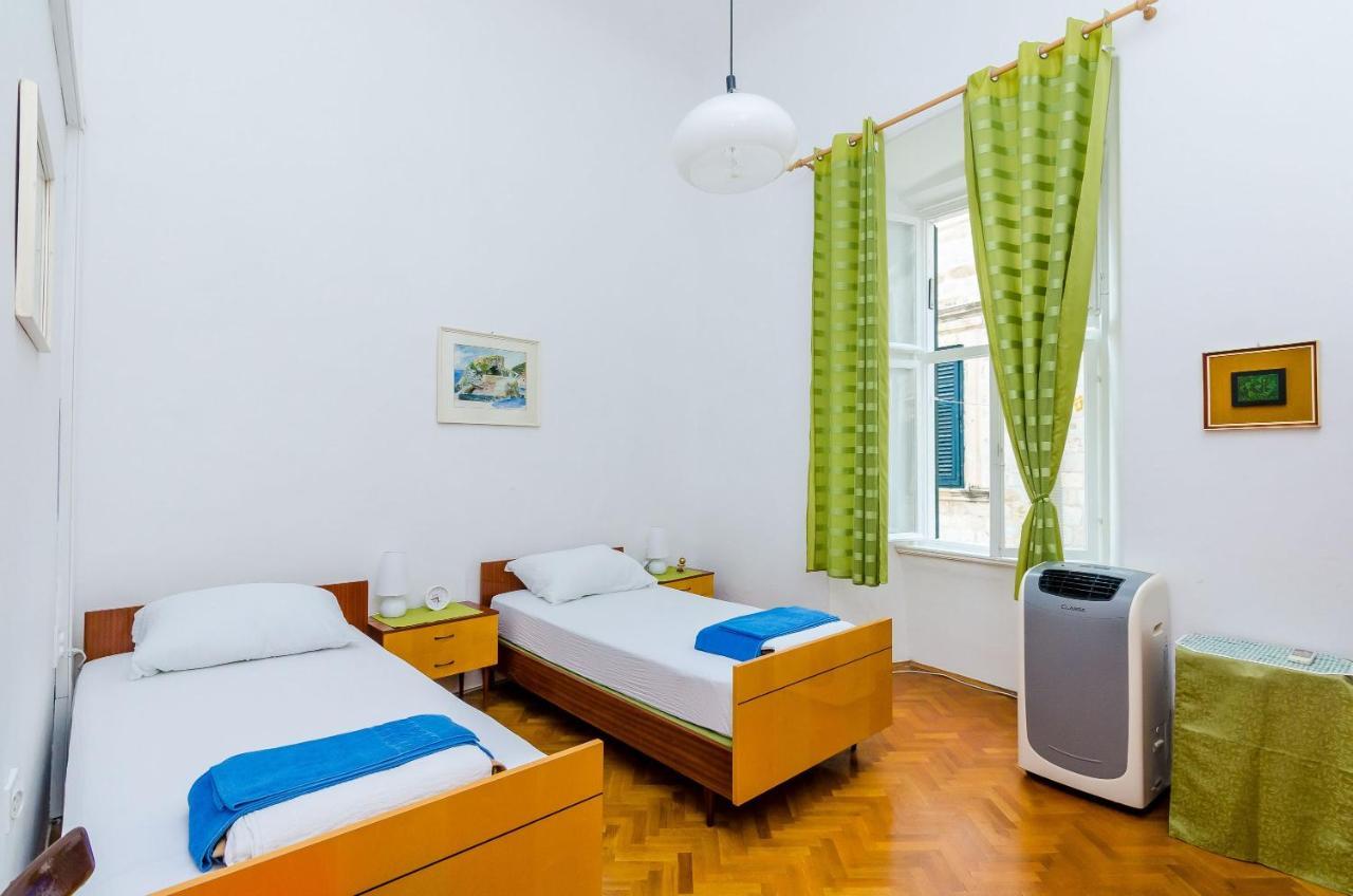 Two Stars Two Beds Downtown Dubrovnik