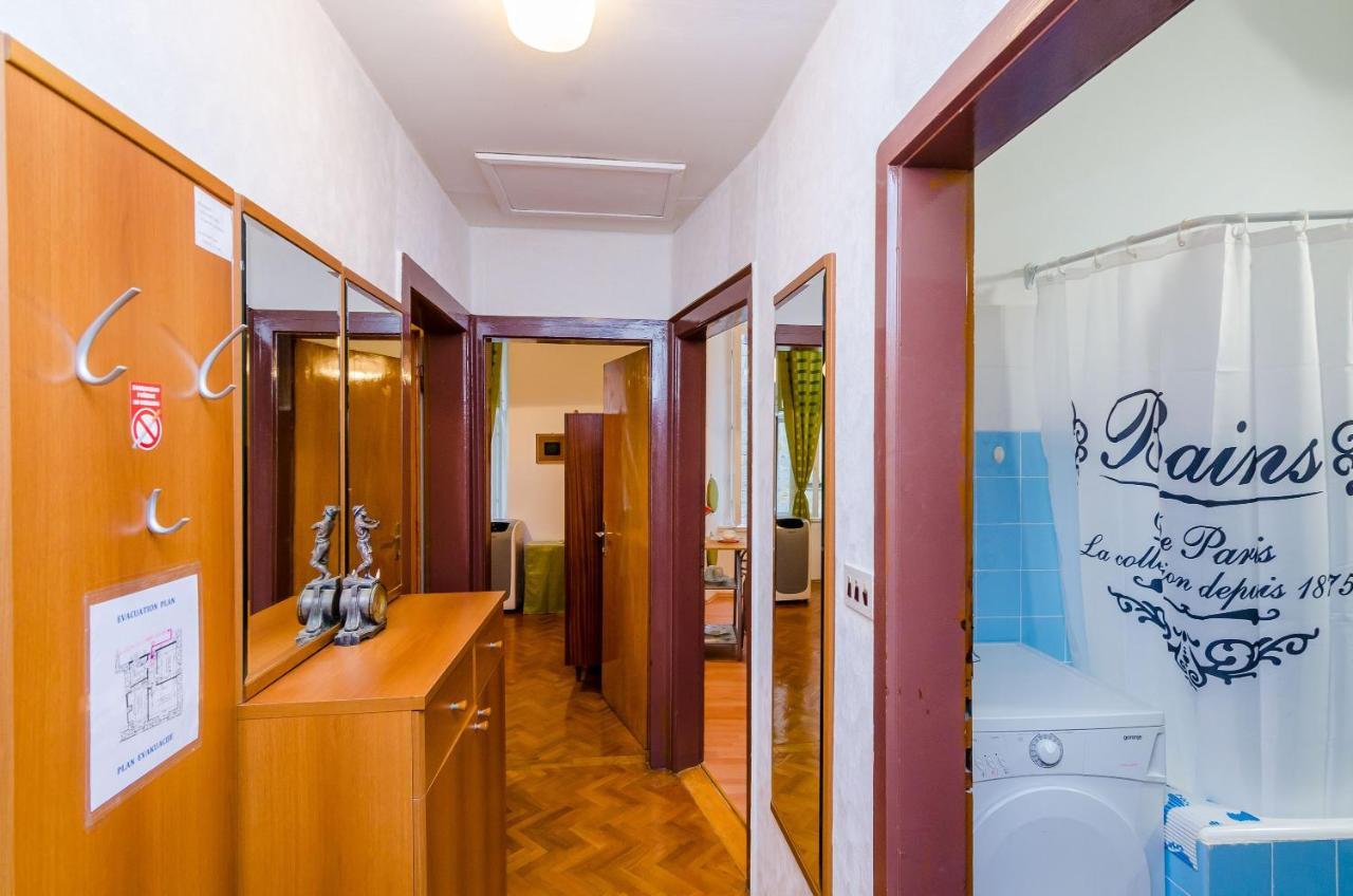 Two Stars Two Beds Downtown Appartement