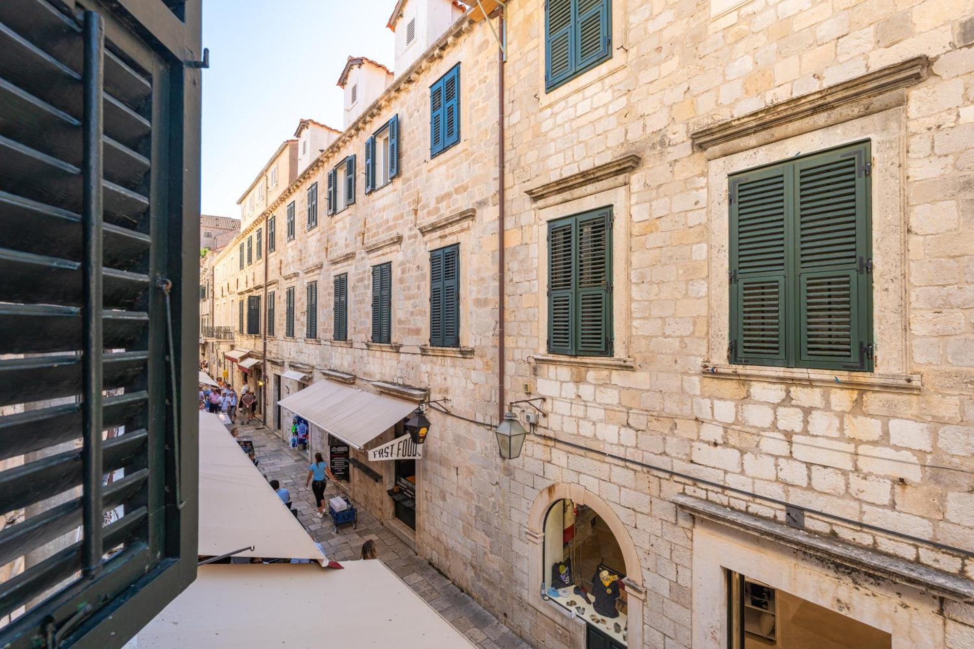 Two Stars Two Beds Downtown Dubrovnik